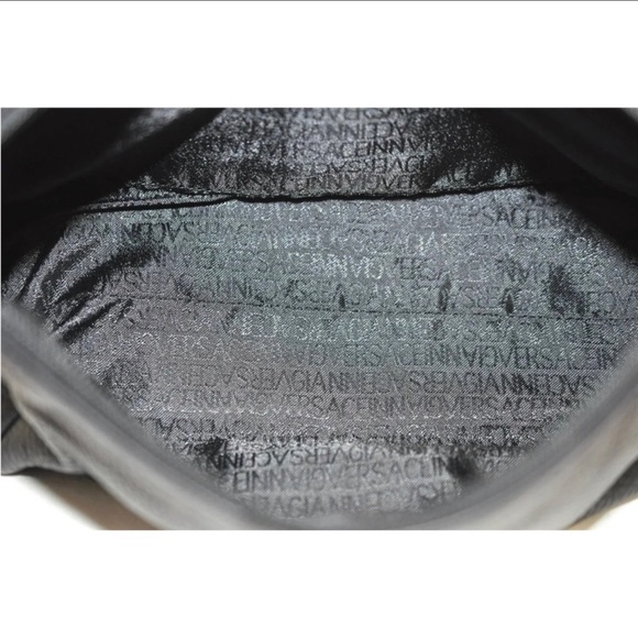 Auth Gianni Versace black leather crossbody/shoulder - Picture 9 of 10